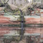 Ūdenskritums Zvīguļu klintīs, 2024. gada marts