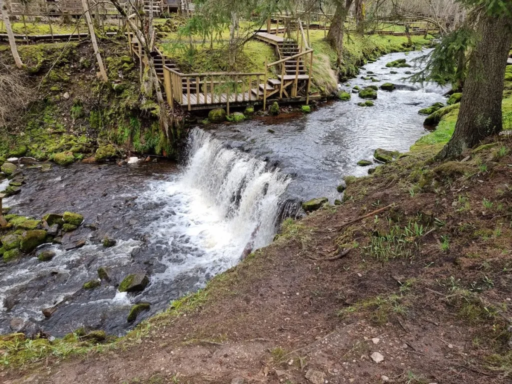 Grūbas Lielais ūdenskritums, 2024. gada aprīlis.