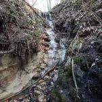 Lielās Kautraka gravas Kaskādu ūdenskritums. 2024. gada februāris.